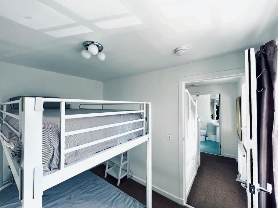 Holiday home Luxe 4 Bedroom Centre House