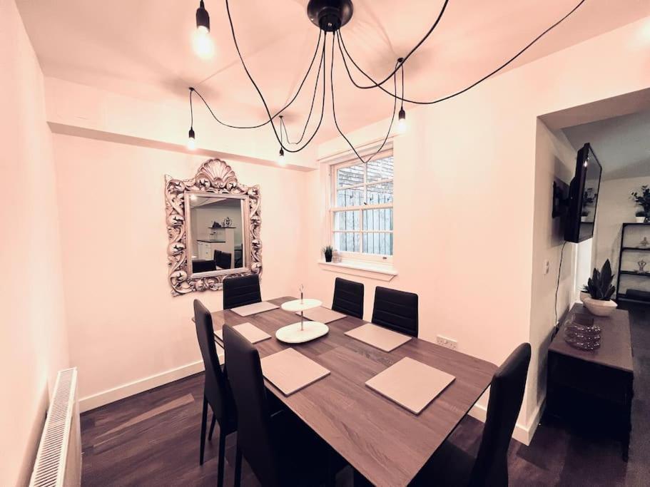 Holiday home Luxe 4 Bedroom Centre House