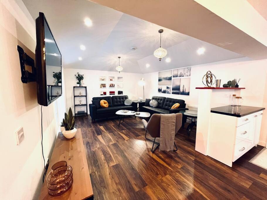 Luxe 4 Bedroom Centre House Holiday home Edinburgh