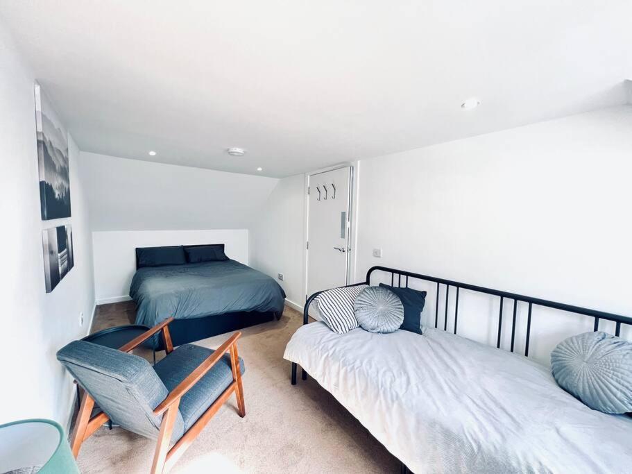 Luxe 4 Bedroom Centre House Holiday home *