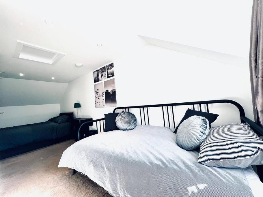 Holiday home Luxe 4 Bedroom Centre House *