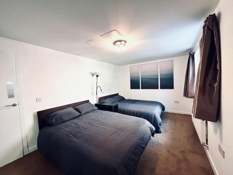 Luxe 4 Bedroom Centre House Holiday home Edinburgh