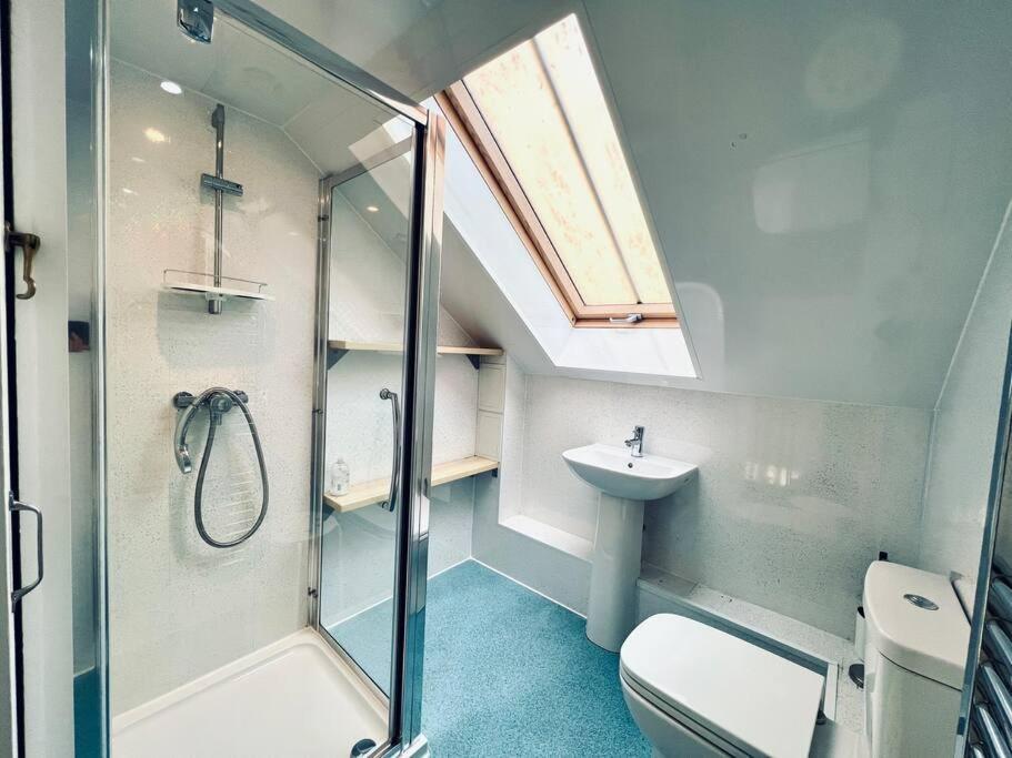 Luxe 4 Bedroom Centre House Holiday home